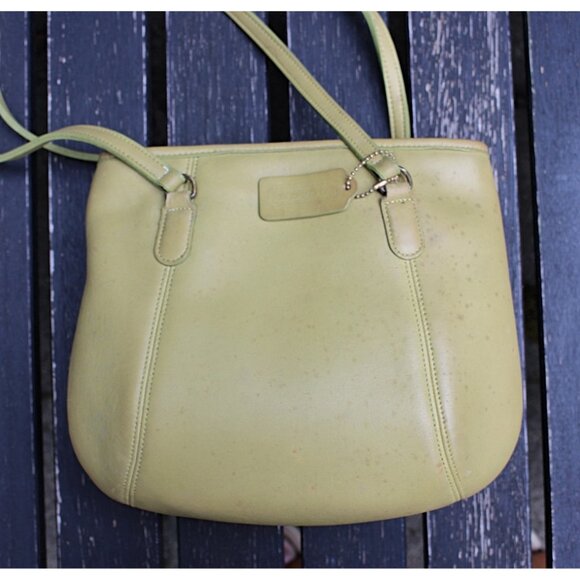 Coach Vintage - Medium Framed Pouch 9998 in Lime - USA 90s - Flaw (mold measles) - Picture 10 of 15